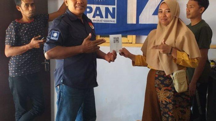 Caleg DPRD Bondowoso yang menjual ginjalnya saat bertemu dengan masyarakat