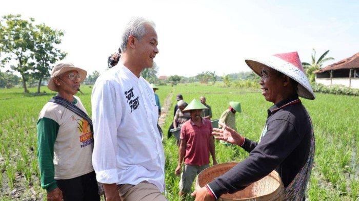 Capres 2024 nomor urut 3, Ganjar Pranowo di hadapan ribuan petani di Desa Kutukan Kecamatan Randublatung Blora, Kamis (4/1/2024)