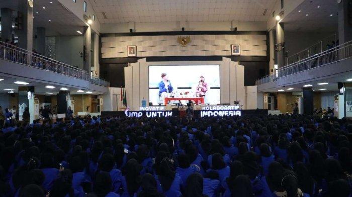 Di ELUTION 2023, “Londo Kampung” Berbagi Pengalaman dan Motivasi Ribuan Mahasiswa UMP