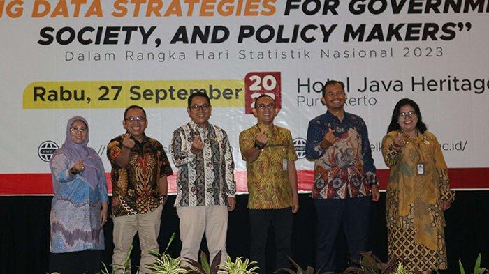 IT Telkom Purwokerto dan Badan Pusat Statistik (BPS) Kabupaten Banyumas menyelenggarakan seminar nasional dengan tema 
