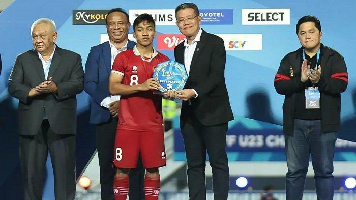 Arkhan Fikri saat didaulat menjadi pemain terbaik Piala AFF U23 2023.