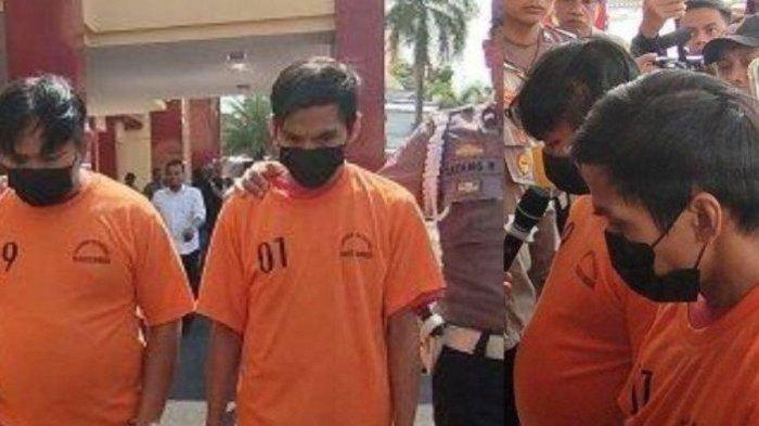 Inilah tampang dan sosok Dede (30), salah satu dokter gadungan yang membuka praktik aborsi ilegal di Bandung, Jawa Barat. 