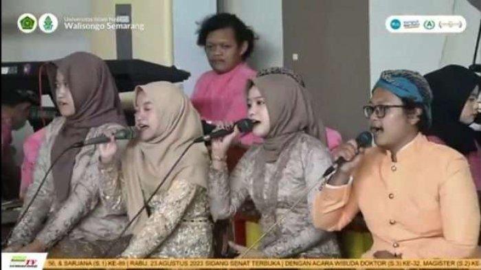 Karawitan Panembromo meriahkan Wisuda