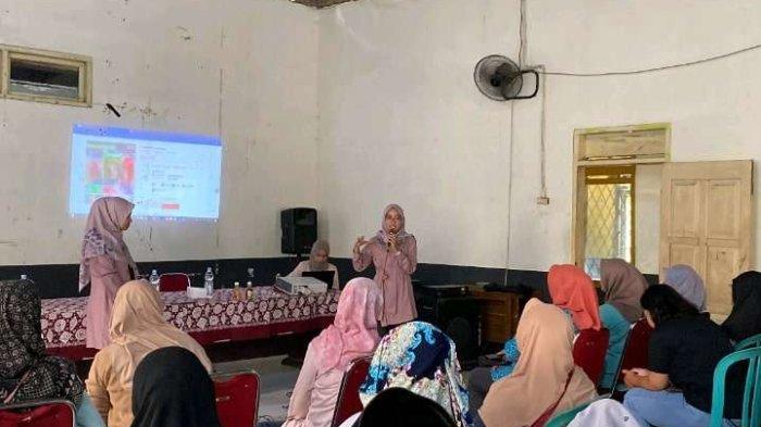 Kegiatan sosialisasi dan pelatihan digitalisasi UMKM