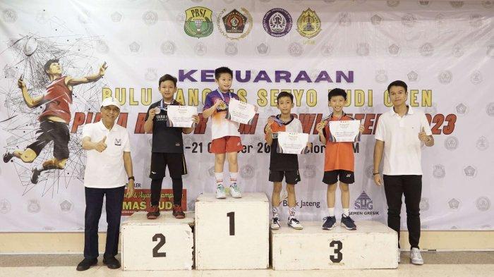 Kejuaraan Bulu Tangkis Setyo Budi Open memperebutkan Piala Rektor USM-PWI Jateng 2023 di Gelora USM