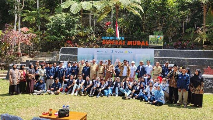 Kementerian BUMN berkolaborasi bersama PT PLN (Persero) kembali luncurkan program Relawan Bakti BUMN yang bertajuk 