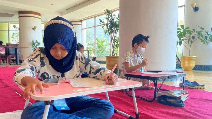 Keseruan di Pasar Senggol Grand Candi Hotel