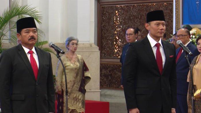 Ketua Umum Partai Demokrat Agus Harimurti Yudhoyono (AHY) dilantik sebagai Menteri Agraria dan Tata Ruang/Kepala Badan Pertahanan Negara (ATR/BPN), dan Hadi Tjahjanto sebagai Menteri Koordinator Bidang Politik, Hukum dan Keamanan (Menko Polhukam) oleh Presiden Jokowi, di Istana Negara, Jakarta, pada Rabu (21/2/2024)