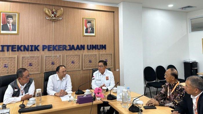 Dua Pesan Penting Ketum PII Pusat ke Pengurus PII Kota Semarang -    Insinyur Harus Meningkatkan Profesionalime dan Berkontribusi Bagi Negara