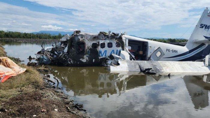 Kondisi Pesawat SAM Air nomor registrasi PK-SMH (DHC6) di Kabupaten Pohuwato.