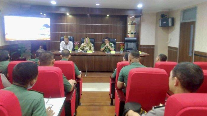 Kunjungan 20 Perwira Siswa (Pasis) Dikreg LXIII Seskoad ke kantor Dewan Perwakilan Rakyat Daerah (DPRD) Kabupaten Kudus, Rabu (6/9/2023).