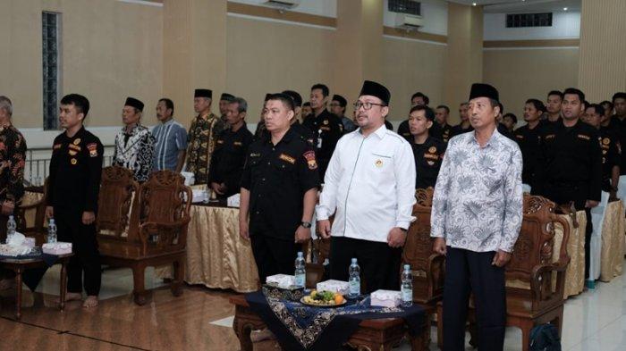 Dalam kegiatan Pembinaan Organisasi yang diadakan oleh Kasubdit Polmas Ditbinmas Polda Jawa Tengah di Pondok Pesantren Baitul Qudus, muncul sebuah pertanyaan menarik dari Ketua LDII Kabupaten Kudus, Muhammad As'ad.