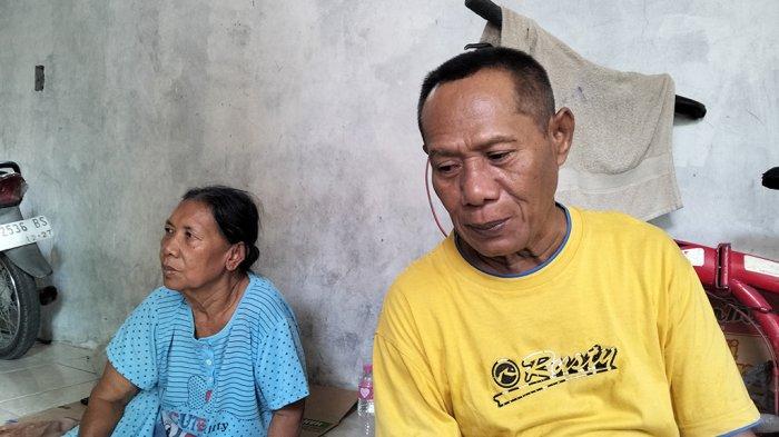 Kakek-nenek Naomi Daviola ceritakan kegelisahan cucunya menghilang saat mendaki Gunung Slamet.