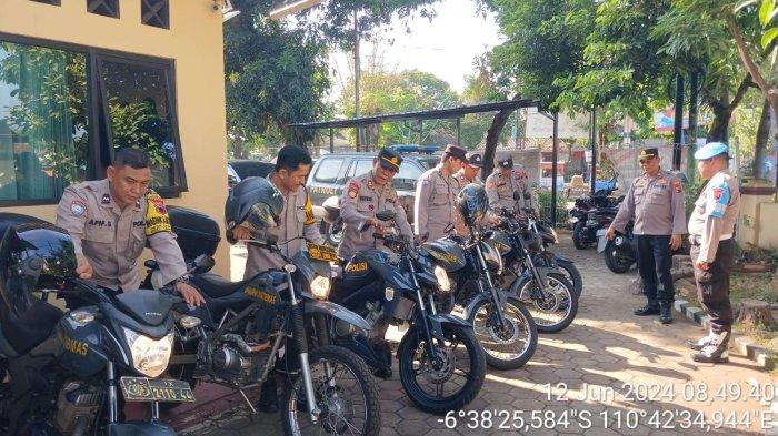 Operasi Penegakan Ketertiban dan Kedisiplinan (Gaktiblin) di halaman Mapolsek Tahunan, Rabu (12/6/2024).