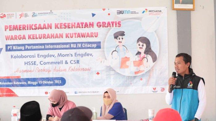 PT Kilang Pertamina Internasional (KPI) RU IV Cilacap menyelenggarakan pemeriksaan kesehatan gratis di aula Kelurahan Kutawaru, Cilacap Tengah, Minggu (15/10/2023).