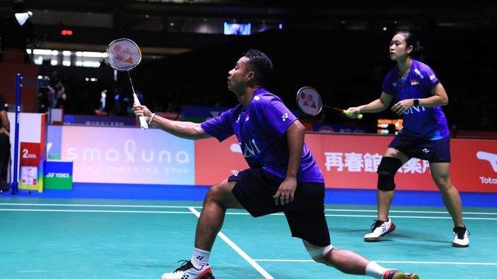 Pasangan ganda campuran, Rehan Naufal Kusharjanto/Lisa Ayu Kusumawati, menjadi satu-satunya wakil Indonesia yang menang pada perempat final French Open 2022.