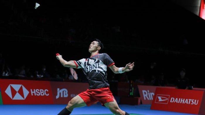 Pebulu tangkis tunggal putra Indonesia, Jonatan Christie kala bertanding di Japan Open 2023. 