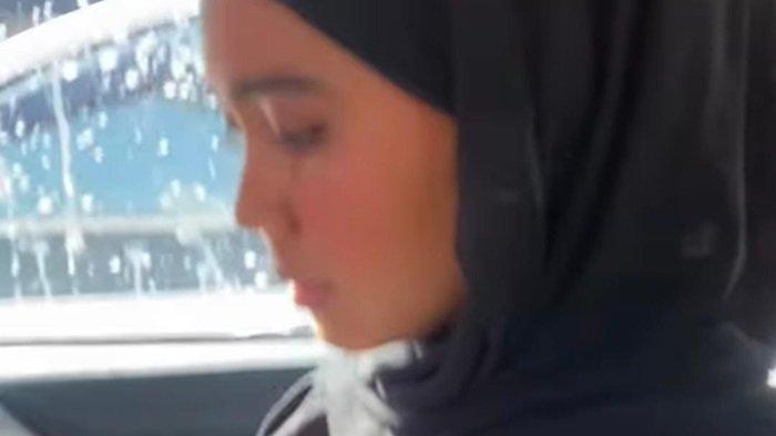 Pelakor digiring ke kantor polisi