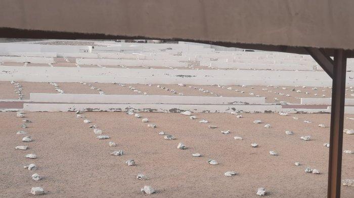 Pemakaman Ma'la menjadi salah satu pemakaman paling terkenal di kota Makkah. Selain dimakamkan istri Nabi Muhammad SAW Siti Khadijah, juga terdapat makam kyai kharismatik Nahdlatul Ulama (NU) KH Maimun Zubair atau mbah Moen.