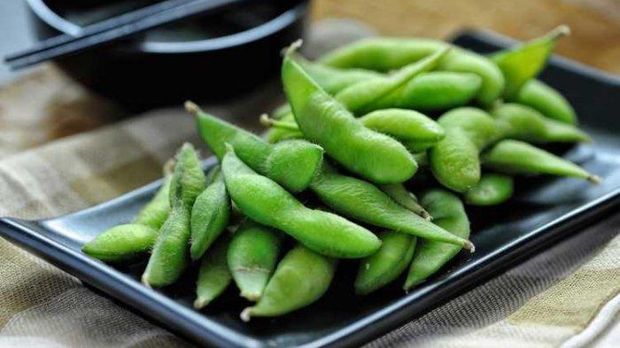 Pemkab Batang galakkan menanam kedelai edamame.