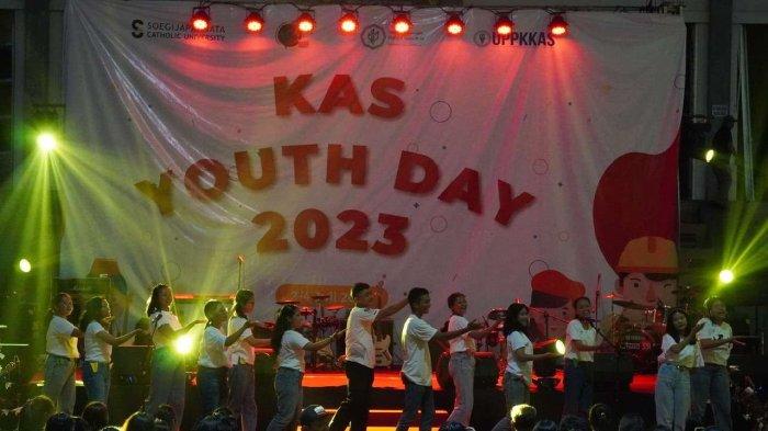 Pentas seni penutup pelaksanaan KAS Youth Day hari kedua