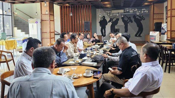 Perhotelan Poltek Harber Adakan FGD General Manager Hotel se-Pantura