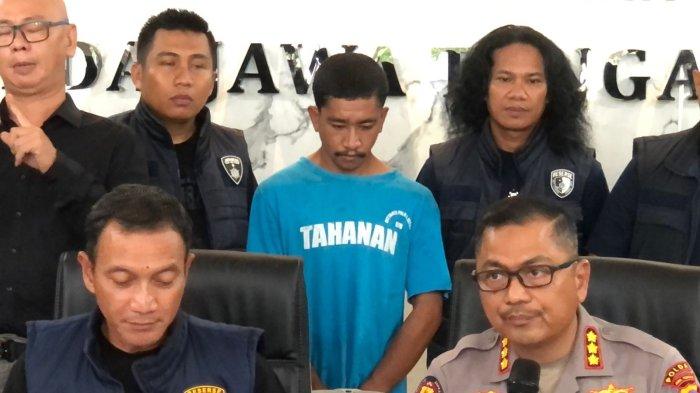 MALING SPESIALIS TOKO - Polisi menangkap Ahmad Ridho maling spesialis pembobol toko asal Wonosobo. Berdasarkan catatan kepolisian, Ridho telah melakukan pencurian sebanyak sembilan kali hingga dipenjara sebanyak tiga kali di Mapolda Jateng, Kota Semarang, Jumat (16/5/2025).