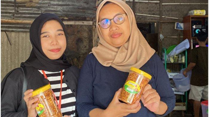 Proses produksi brambang goreng usaha milik Rini di Madegondo, Kecamatan Grogol, Kabupaten Sukoharjo.