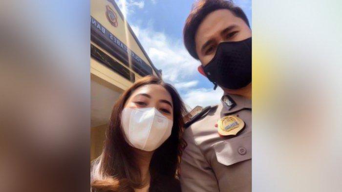 Putri Pak Camat Dinikahi Polisi, Maharnya Emas Palsu
