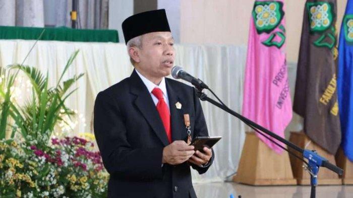 Rektor Universitas Islam Negeri (UIN) Walisongo Semarang, Prof. Dr. Nizar, M.Ag., saat memberikan sambutan.