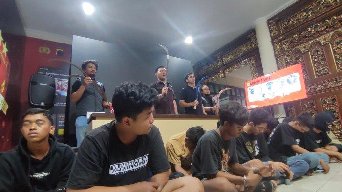 Sebanyak 17 remaja diamankan polisi selepas tawuran yang berujung korban tewas di konpres di Mapolrestabes Semarang, Jumat (15/12/2023) petang.