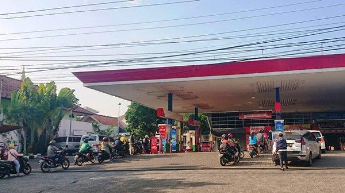 Tanggapi Kabar Harga BBM Bakal Naik , Warga: Di Negara Ini Semua Bakal ...