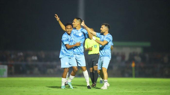 Selebrasi PSIS Semarang usai membobol gawang Persekat Tegal