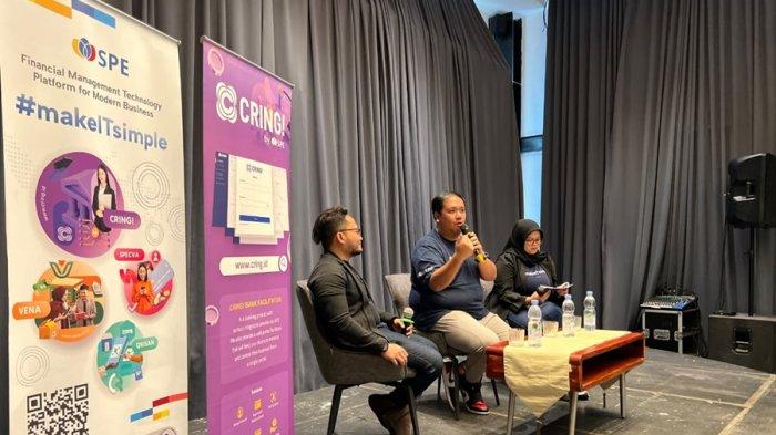 Potret pelaksanaan seminar literasi keuangan bertajuk ‘Ubah Tantangan Menjadi Peluang: Strategi Kolaboratif Mengakses Layanan Keuangan Digital’ di Jawa Tengah oleh SPE Solution, CRING! Talks.