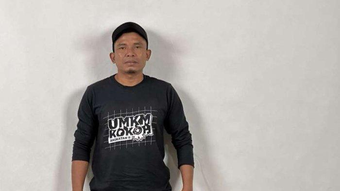 Sosok Moh Totok Wahyudi, pengusaha muda asal Kabupaten Rembang yang berhasil meraup omzet miliaran rupiah dari berjualan Kopi Lelet Pandawa.