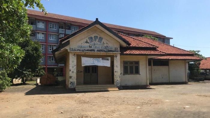 RPH - Suasana nampak depan satu di antara Rumah Pemotongan Hewan yang nanti digratiskan selama Idul Adha yang berada di Jobokuto, Kabupaten Jepara.
