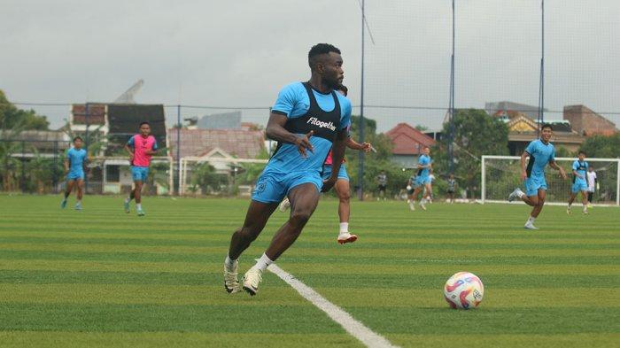 Sudi Abdallah dalam latihan bersama PSIS Semarang