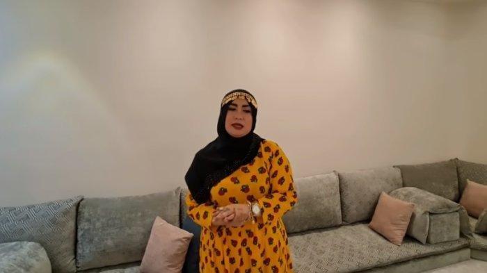 Mantan TKW Indonesia, Teh Delfi, kini menjadi istri kedua pengusaha Arab Saudi dan mengelola tiga toko