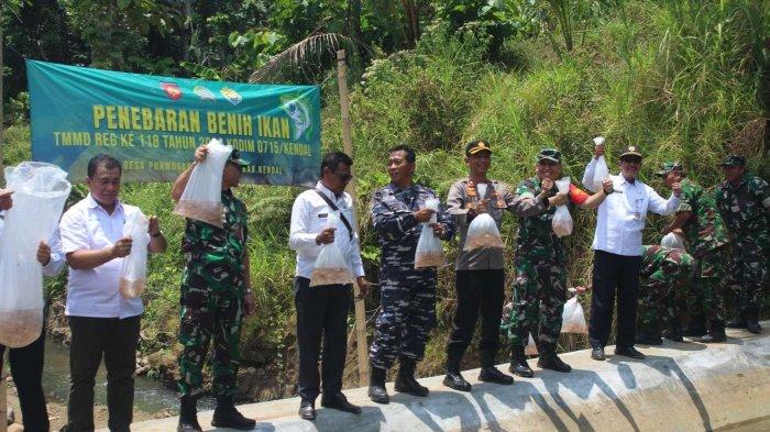 TNI Manunggal Membangun Desa (TMMD) Reguler ke 118 tahun 2023 Kodim 0715/Kendal  di desa Purwogondo kecamatan Boja ,Kendal, resmi di buka oleh Sekda Kabupaten Kendal Ir. Sugiyono M.T. di lapangan desa setempat , Rabu (20/09/23).