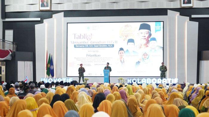Tabligh Akbar menyambut Ramadhan 1445 H digelar dengan meriah di aula Ukhuwah Islamiyah Universitas Muhammadiyah Purwokerto pada Ahad (25/2/2024).