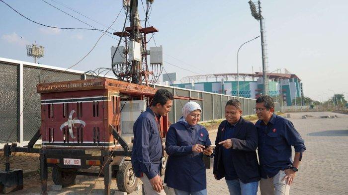 Telkomsel telah memastikan kesiapan jaringan untuk mendukung kelancaran dan kenyamanan konektivitas digital pengunjung U-17 World Cup 2023 yang berlangsung di Jakarta, Bandung, Surakarta, serta Surabaya. Kesiapan ini dibuktikan dengan penambahan 97 unit BTS 4G/LTE dan optimalisasi pada lebih dari 1.300 unit BTS 4G/LTE.