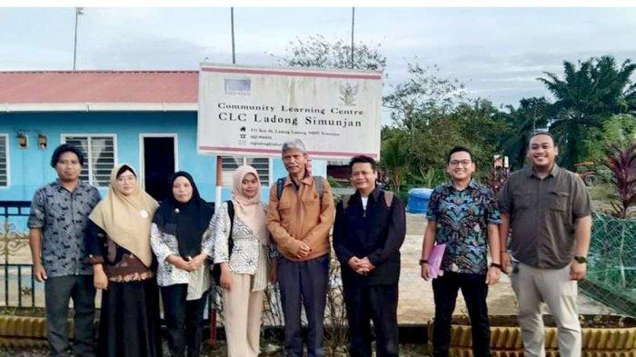 Tim Riset dari Fakultas Ilmu Sosial dan Ilmu Politik (FISIP) Unsoed beraudiensi dengan Konsulat Jenderal Republik Indonesia (KJRI) di Kuching pada Selasa (07/05/2024)