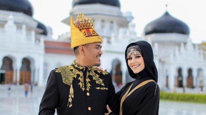 Kisah Wanita Perancis Bertemu Jodoh di Banda Aceh hingga Memantapkan Diri Memeluk Islam (Instagram Tiphaine Paulon)