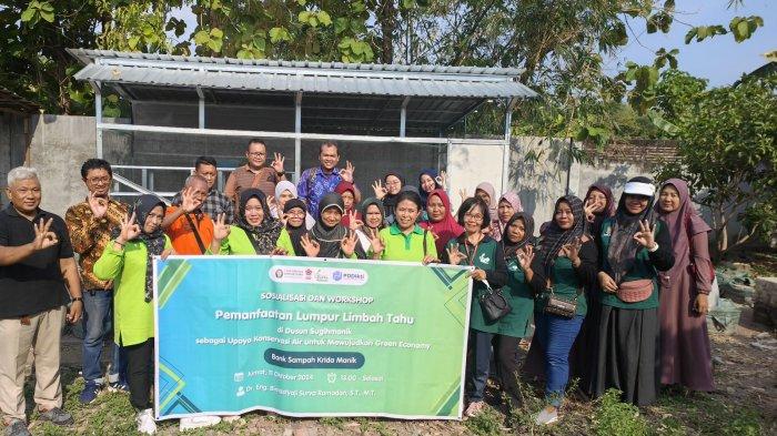 Transformasi Limbah Tahu Warga Sugihmanik Bersama Tim UNDIP!