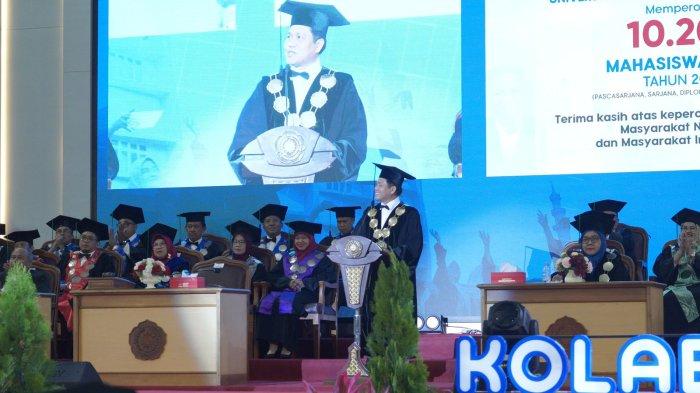 UMP Luluskan Ribuan Mahasiswa di Wisuda Ke-75, Prestasi dan Kontribusi untuk Negeri