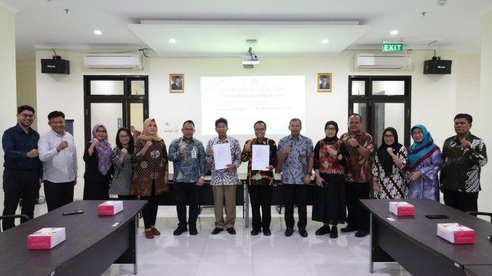 Universitas Semarang (USM) resmi menerima dua Surat Keputusan (SK) Guru Besar dari Lembaga Layanan Pendidikan Tinggi (LLDIKTI) Wilayah VI