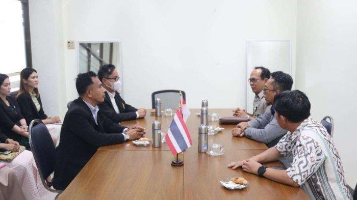 Universitas Jenderal Soedirman dan Princess of Naradhiwas University Thailand Perkuat Kerja Sama dalam Bidang Pendidikan dan Riset