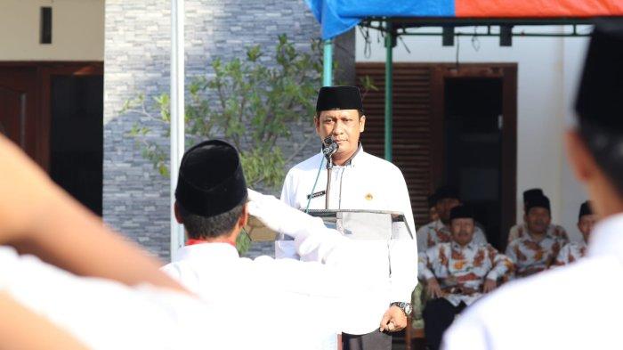 Dalam rangka memperingati Hari Kemerdekaan Republik Indonesia yang ke-79, Pondok Pesantren Shirothol Mustakim Semarang menggelar upacara bendera pada tanggal 17 Agustus 2024.