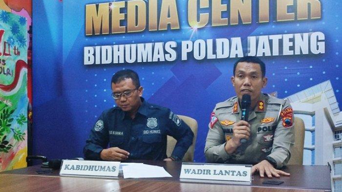 Wakil Direktorat Lalu Lintas (Dirlantas) Polda Jawa Tengah AKBP Rahman Wijaya saat memaparkan hasil operasi Operasi Zebra Candi 2023 di Mapolda Jateng, Kota Semarang, Jumat (22/9/2023).