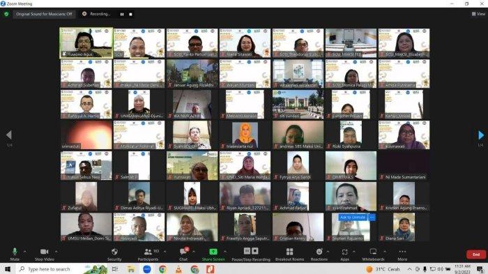 Webinar “ESG dan Sistem Pengendalian Manajemen :Peluang Pendidikan, Penelitian, dan Pengabdian Masyarakat yang Terintegrasi”, Sabtu (2/9).